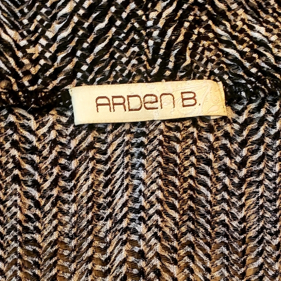 Black/white Arden B cowl neck sweater size medium - Picture 2 of 2